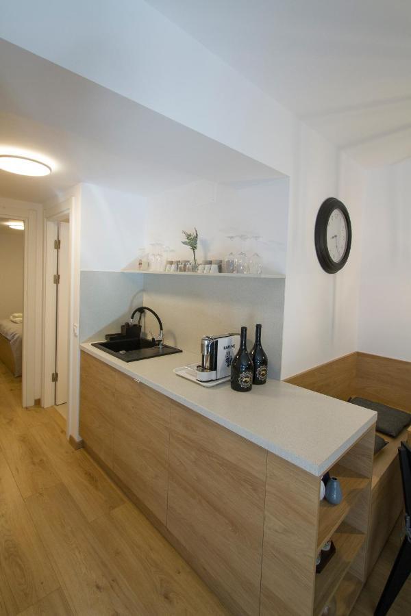 Hat Old Town Designer Apartments Braşov Eksteriør bilde